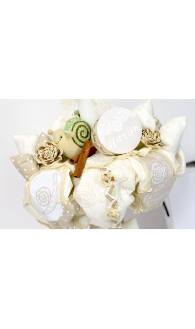 Lumanare de botez personalizata pentru baieti cu jucarie de plus melc, 65x4cm, Melc Melc Codobelc 6